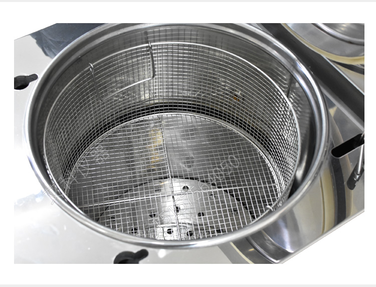 上海三申不銹鋼立式壓力蒸汽滅菌器YM50Z 定時數(shù)控50L 高壓蒸汽滅菌鍋